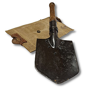 Gyalogsági ásó tokkal